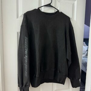 Yeezy Season 4 Calabasas Crewneck Sweatshirt Size
XS used condition